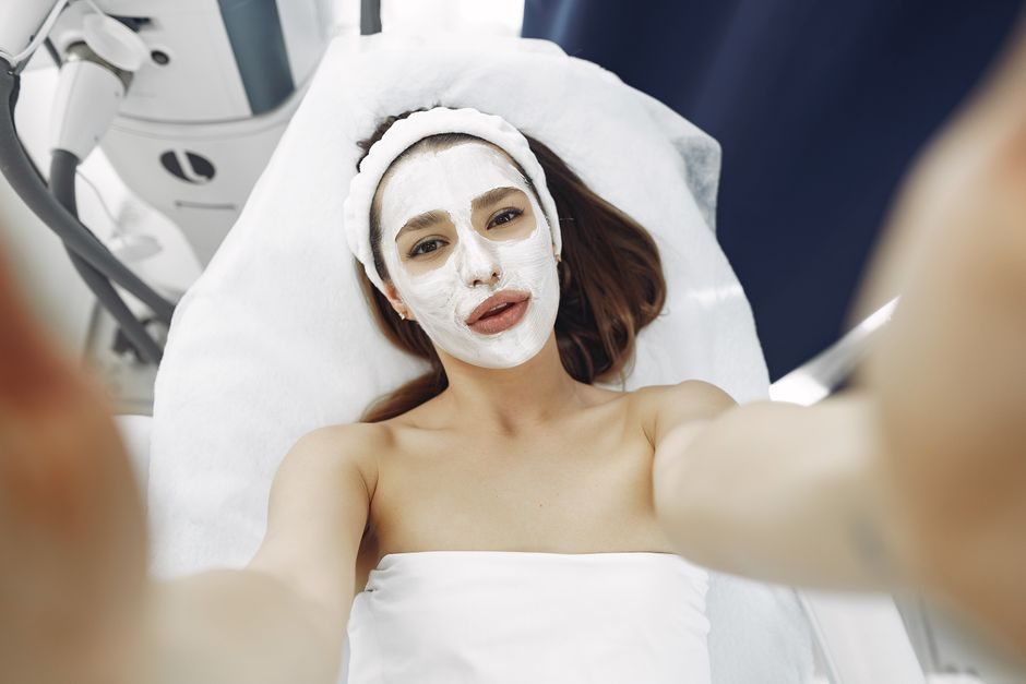Îngrijire facială la Bonton Beauty & Medical Center